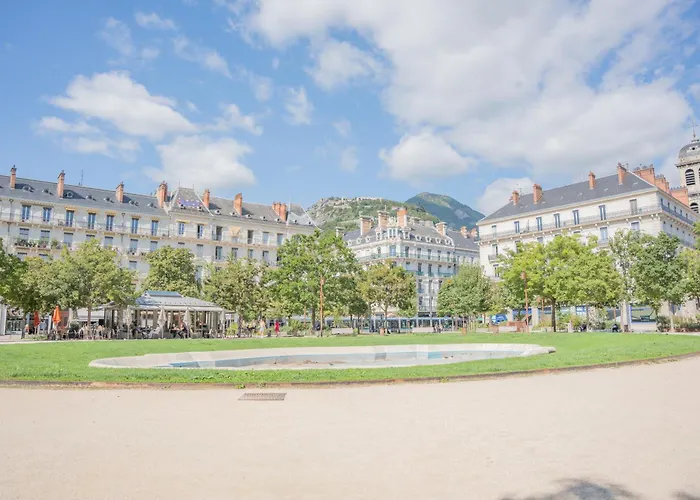 Le Gambetta T3 Hyper Center * Grenoble